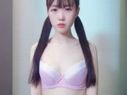 甜美雙馬尾白虎少女 真正無碼